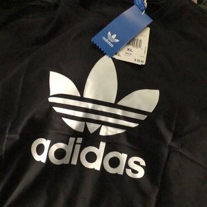 Adidas T-shirt